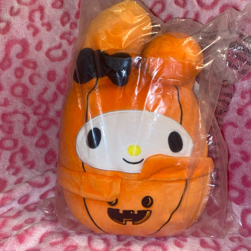 My melody Halloween plushie